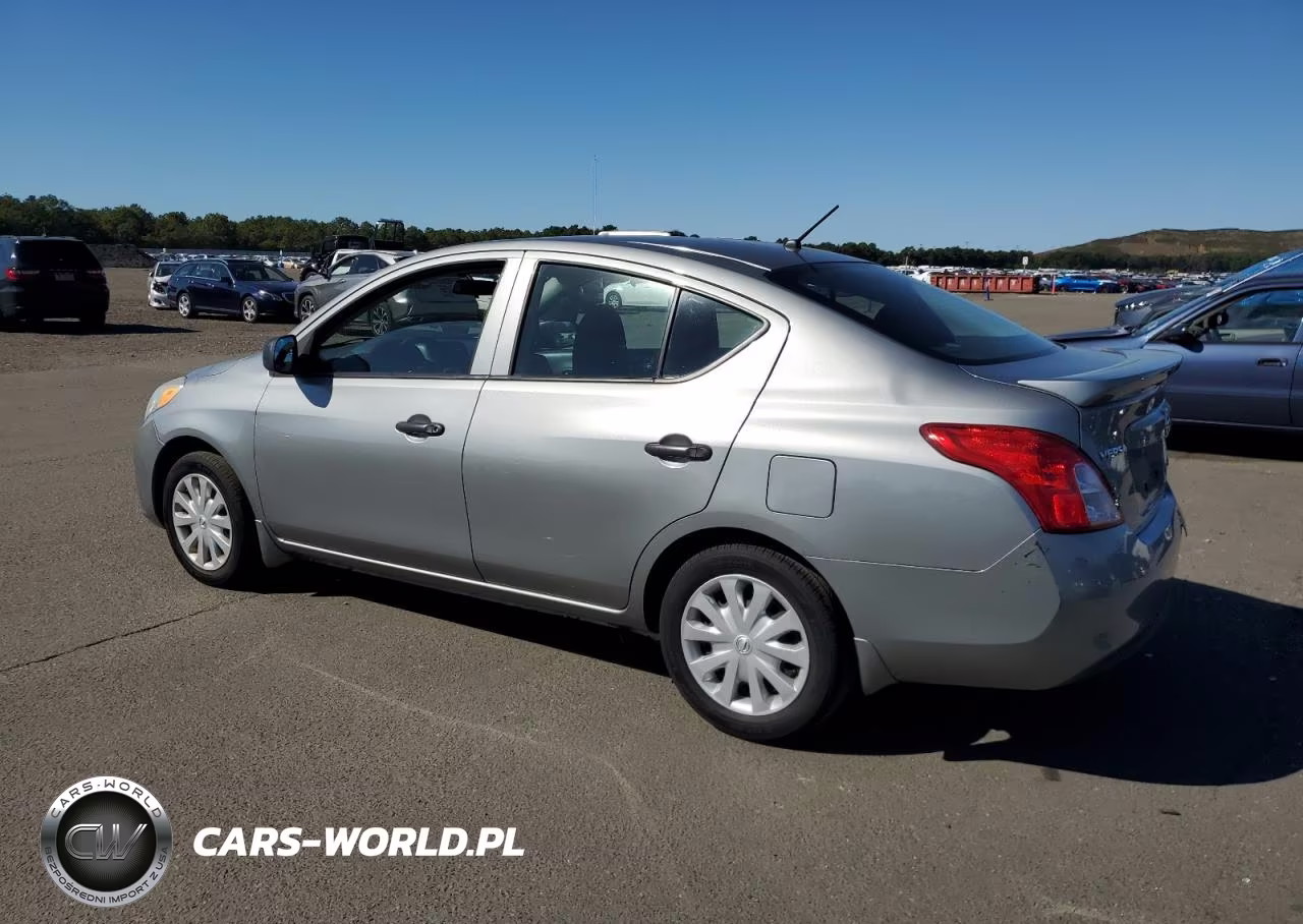2013 Nissan Versa S VIN:3N1CN7AP7DL845197 - 2
