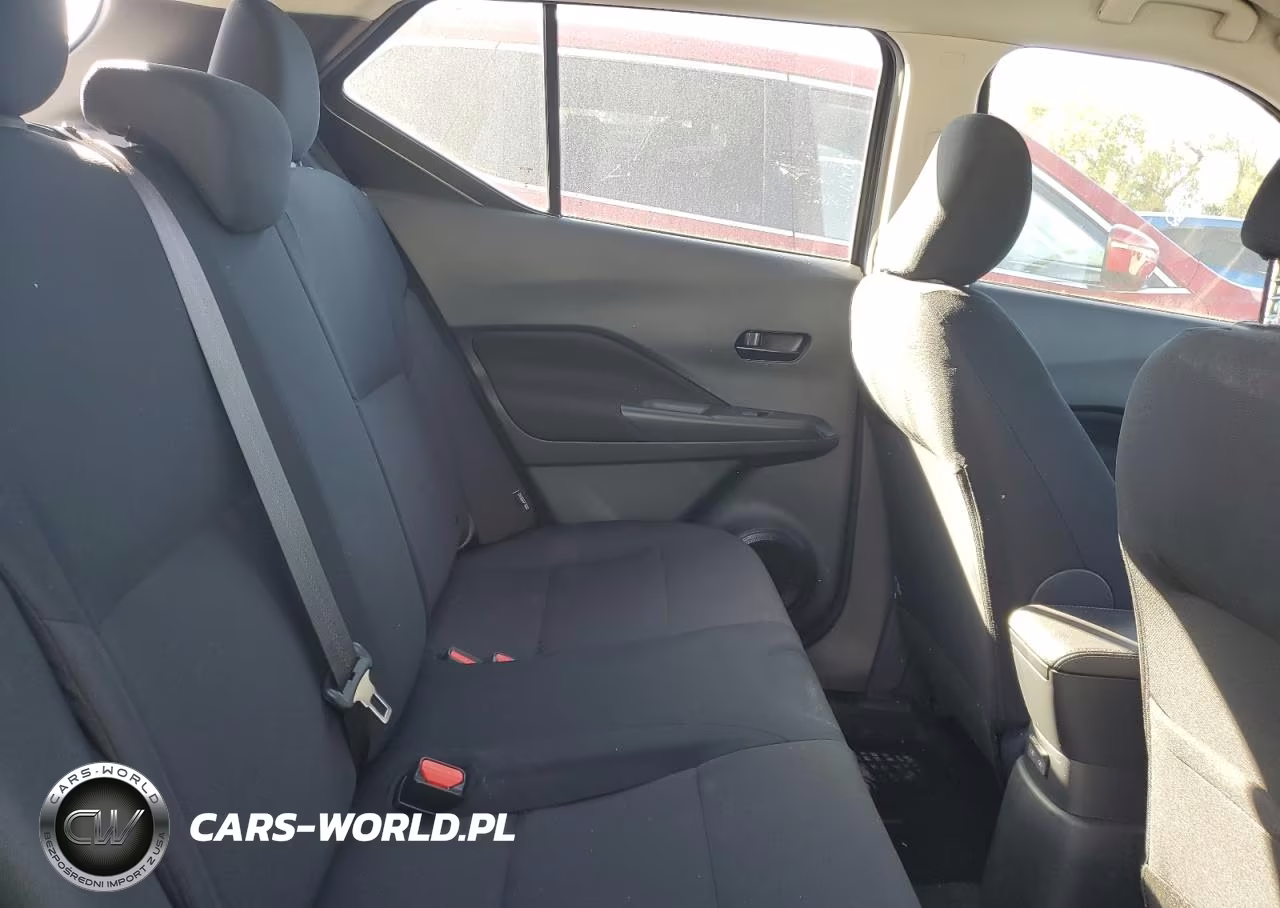 2025 Nissan Kicks Play S VIN:3N1CP5BV6SL482545 - 10