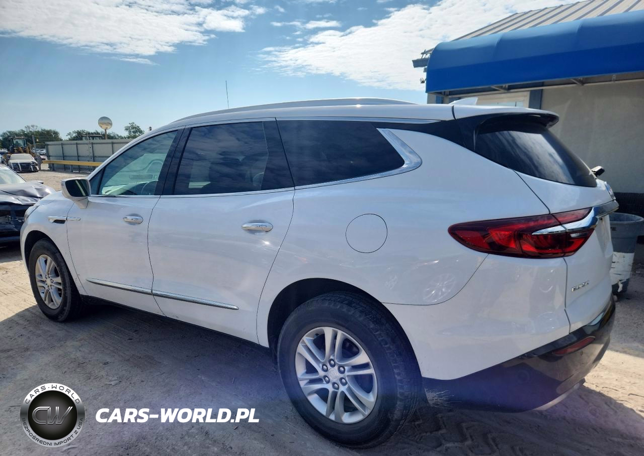 2018 Buick Enclave Essence VIN:5GAERBKW6JJ156629 - 2