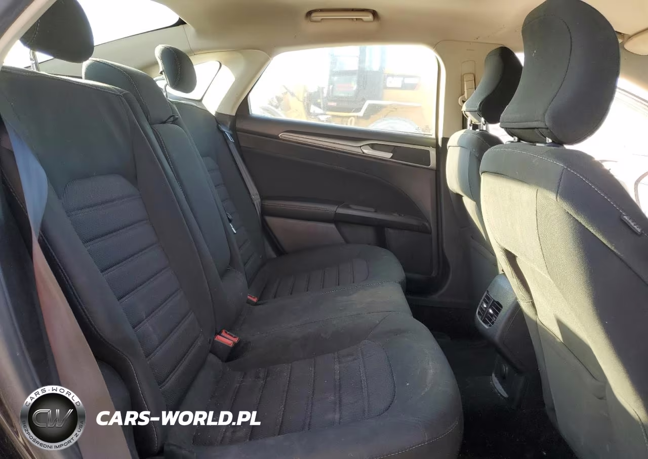 2019 Ford Fusion Se VIN:3FA6P0HD1KR283305 - 10