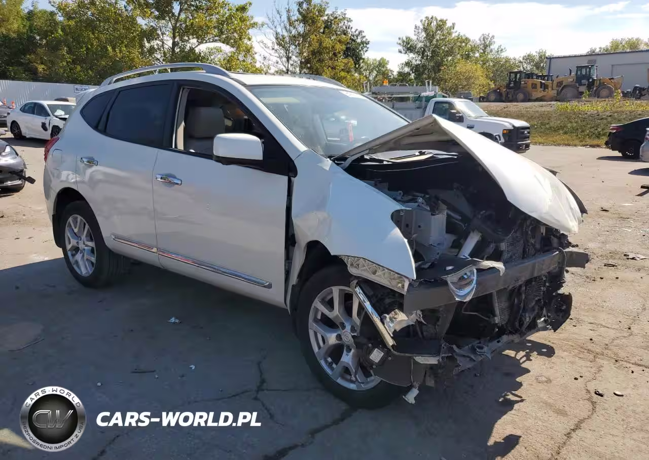 2013 Nissan Rogue S VIN:JN8AS5MV1DW143502 - 4