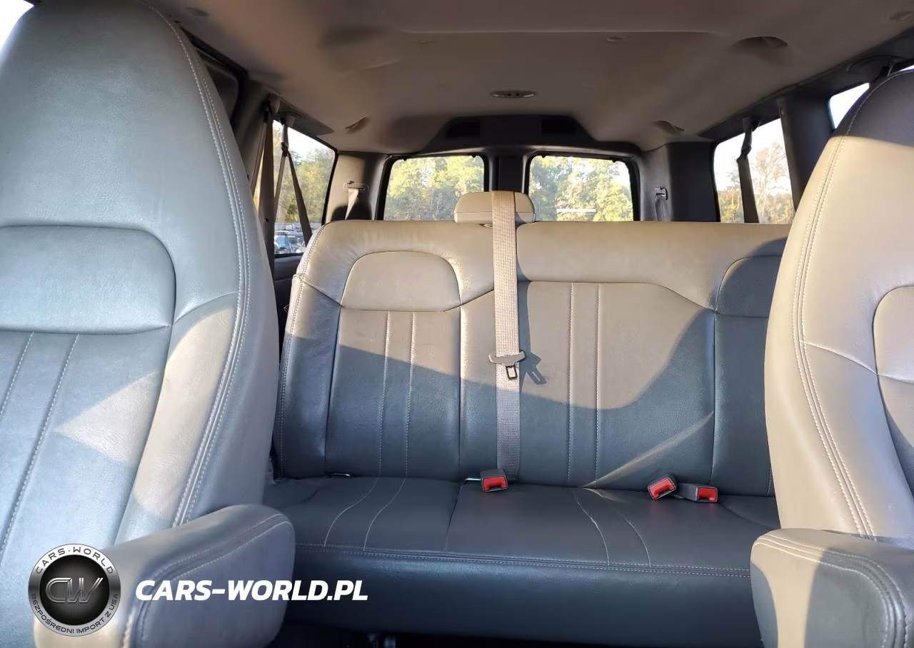 2015 Chev Express G3500 Ls VIN:1GAZGXFFXF1118284 - 10