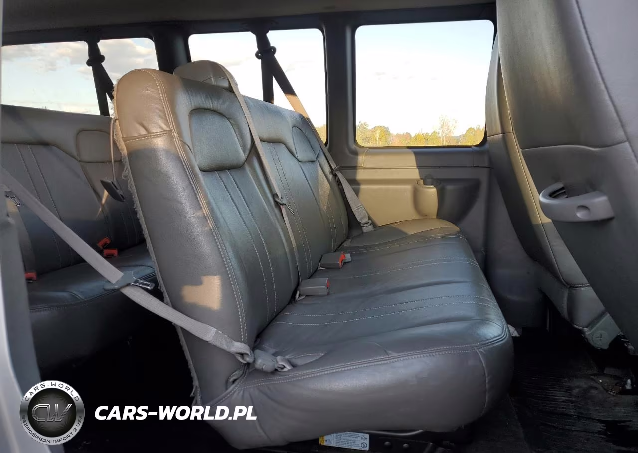 2015 Chev Express G3500 Ls VIN:1GAZGXFFXF1118284 - 11