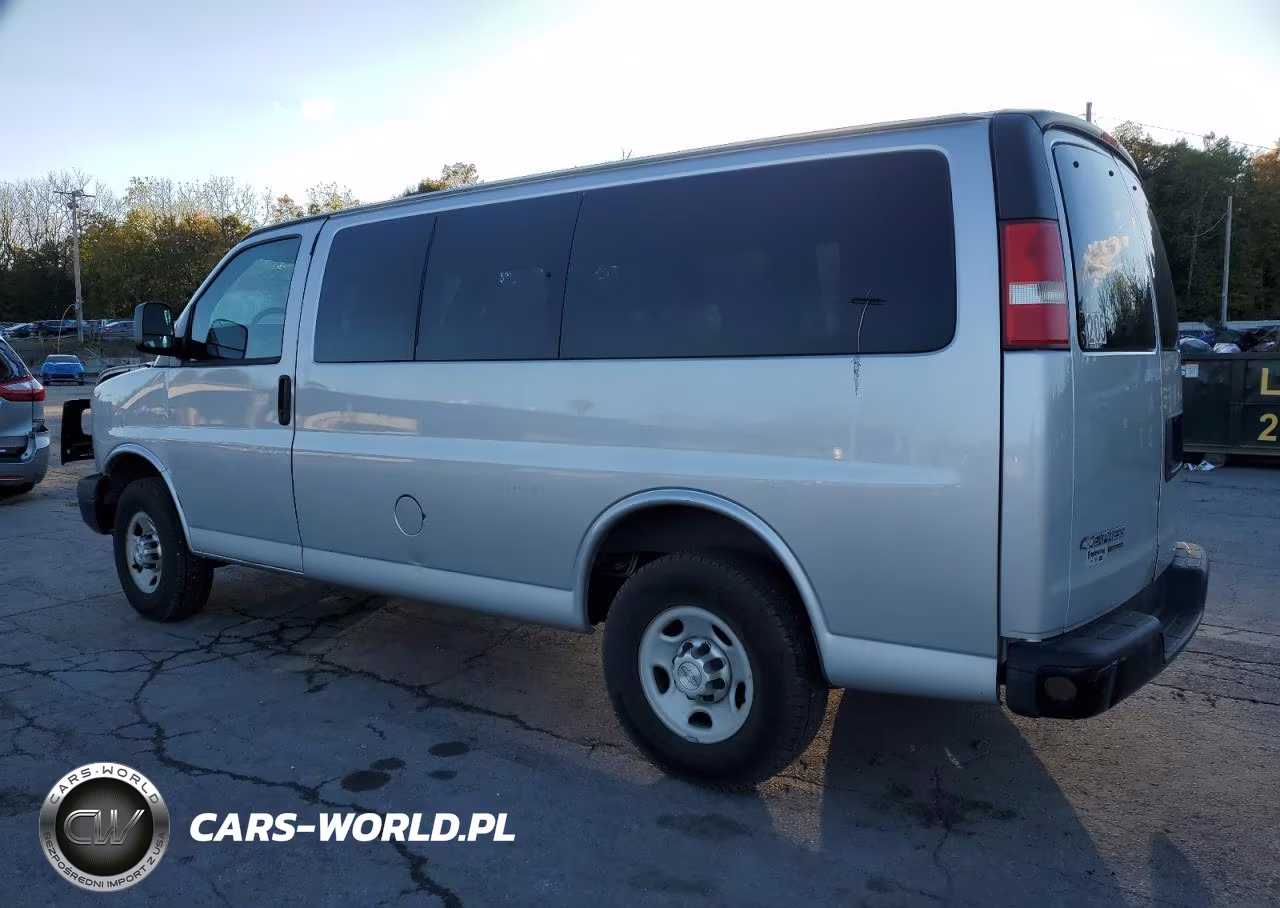 2015 Chev Express G3500 Ls VIN:1GAZGXFFXF1118284 - 2