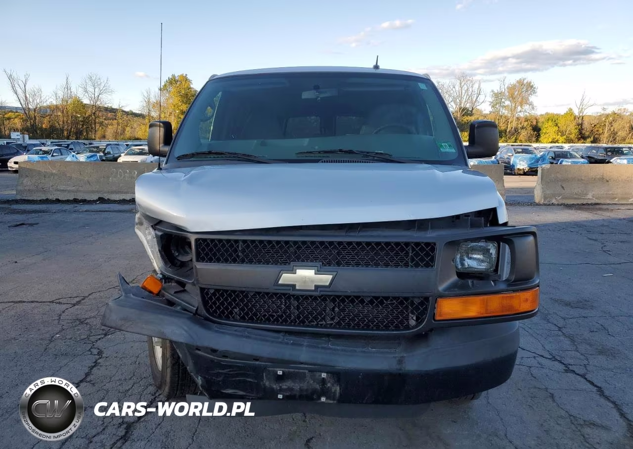 2015 Chev Express G3500 Ls VIN:1GAZGXFFXF1118284 - 5
