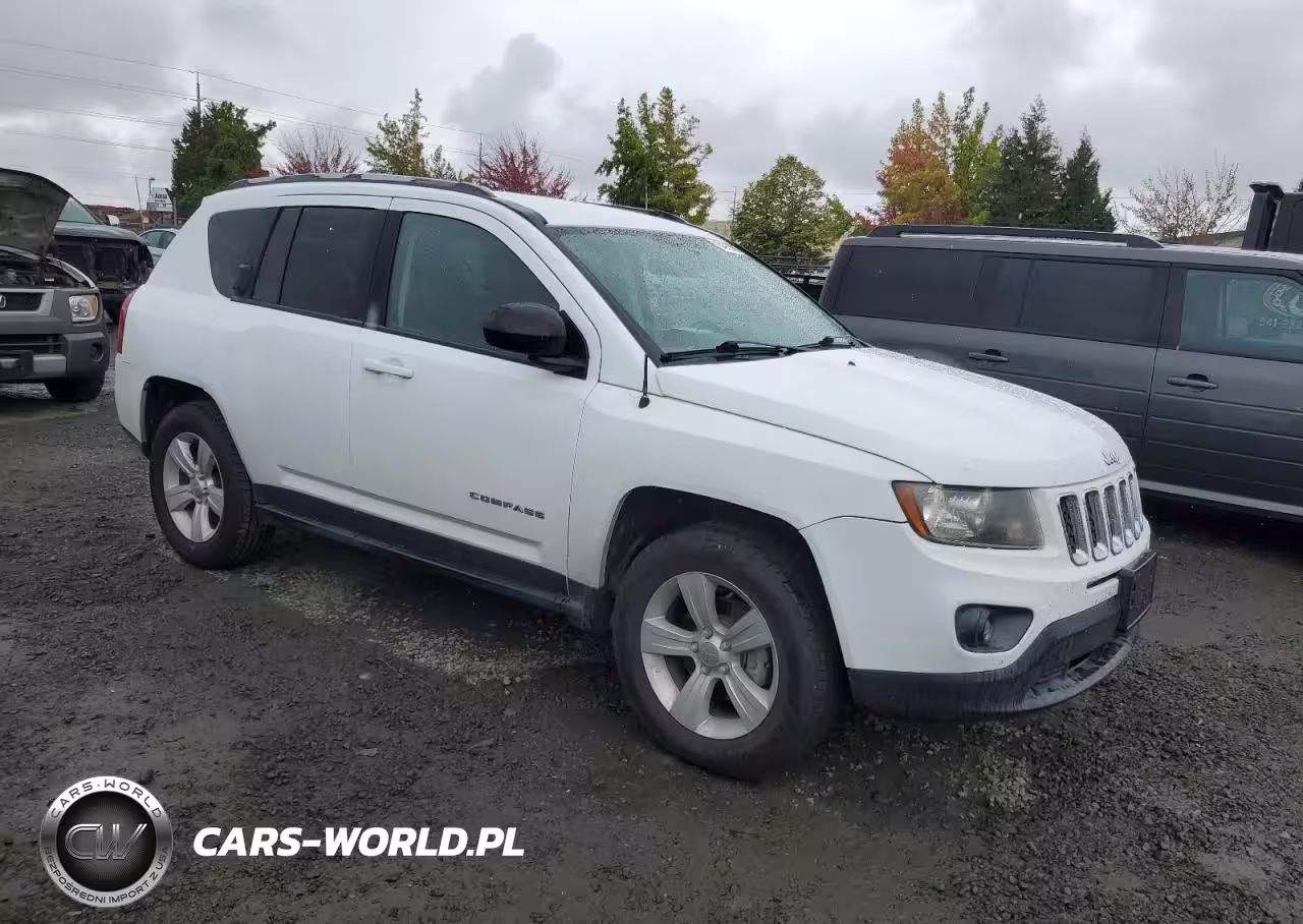 2016 Jeep Compass Sport VIN:1C4NJDBB9GD662302 - 4