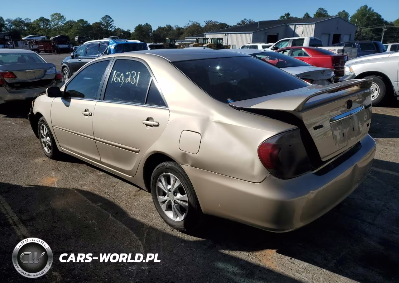 TOYOTA CAMRY LE VIN:4T1BF30K76U635997 - 2