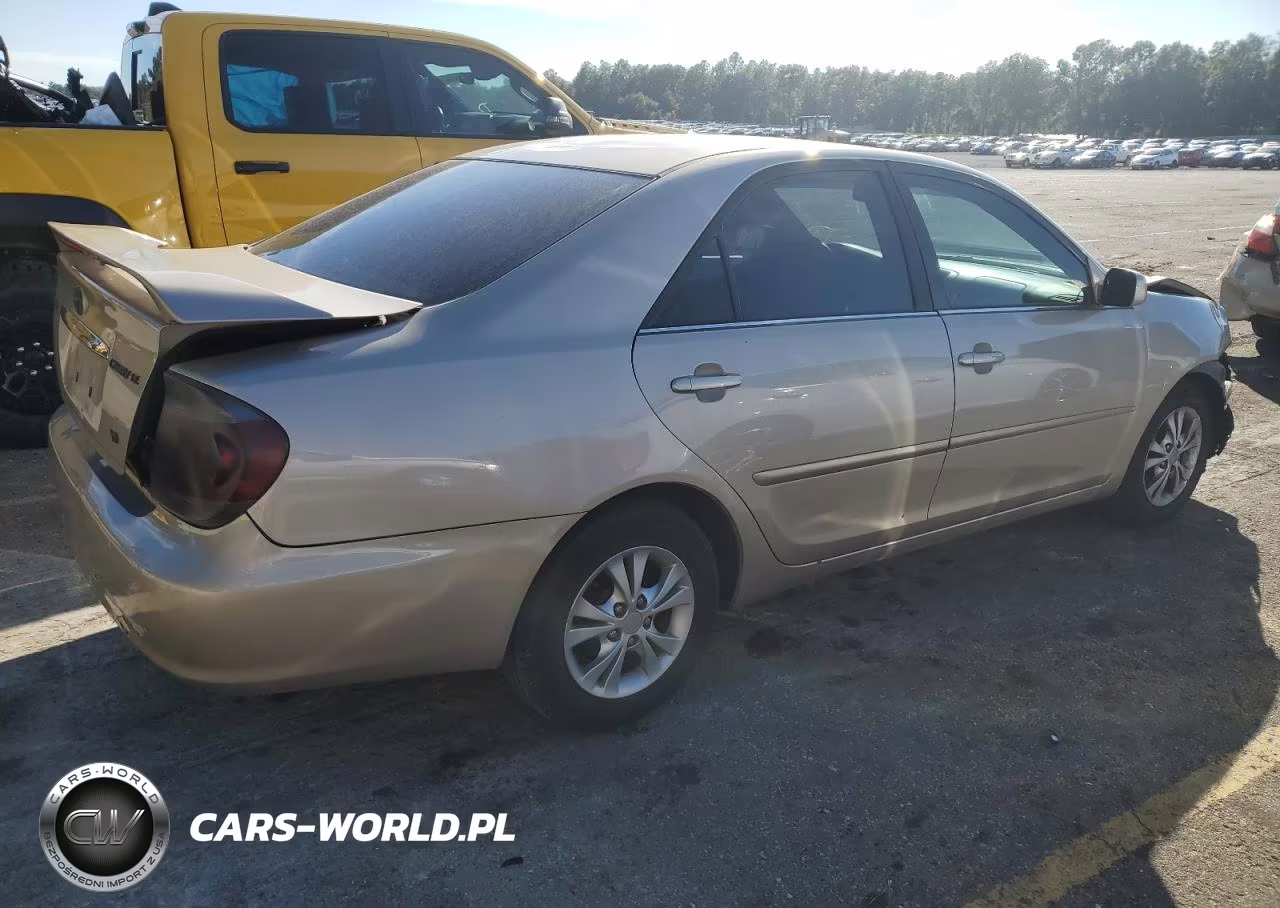 TOYOTA CAMRY LE VIN:4T1BF30K76U635997 - 3