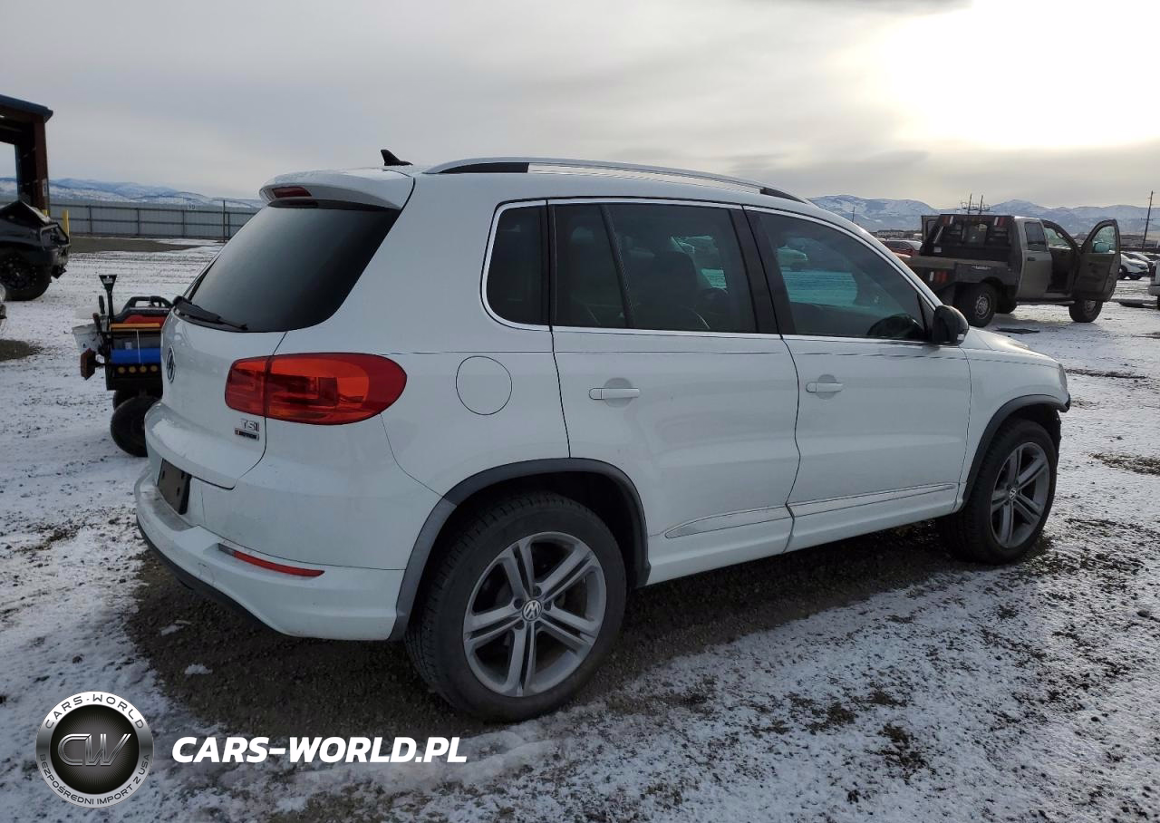 2017 Volkswagen Tiguan Sport VIN:WVGUV7AX0HK008456 - 3
