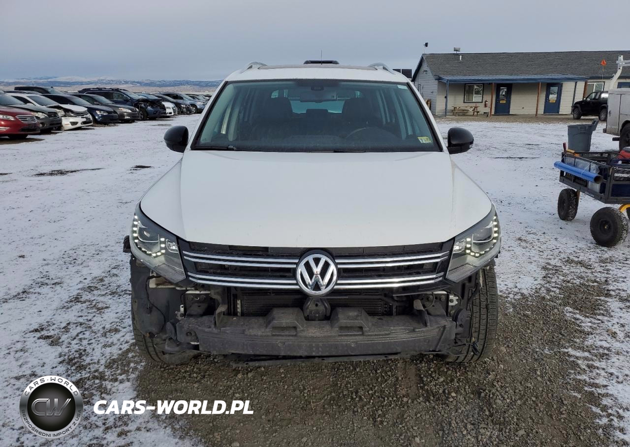 2017 Volkswagen Tiguan Sport VIN:WVGUV7AX0HK008456 - 5