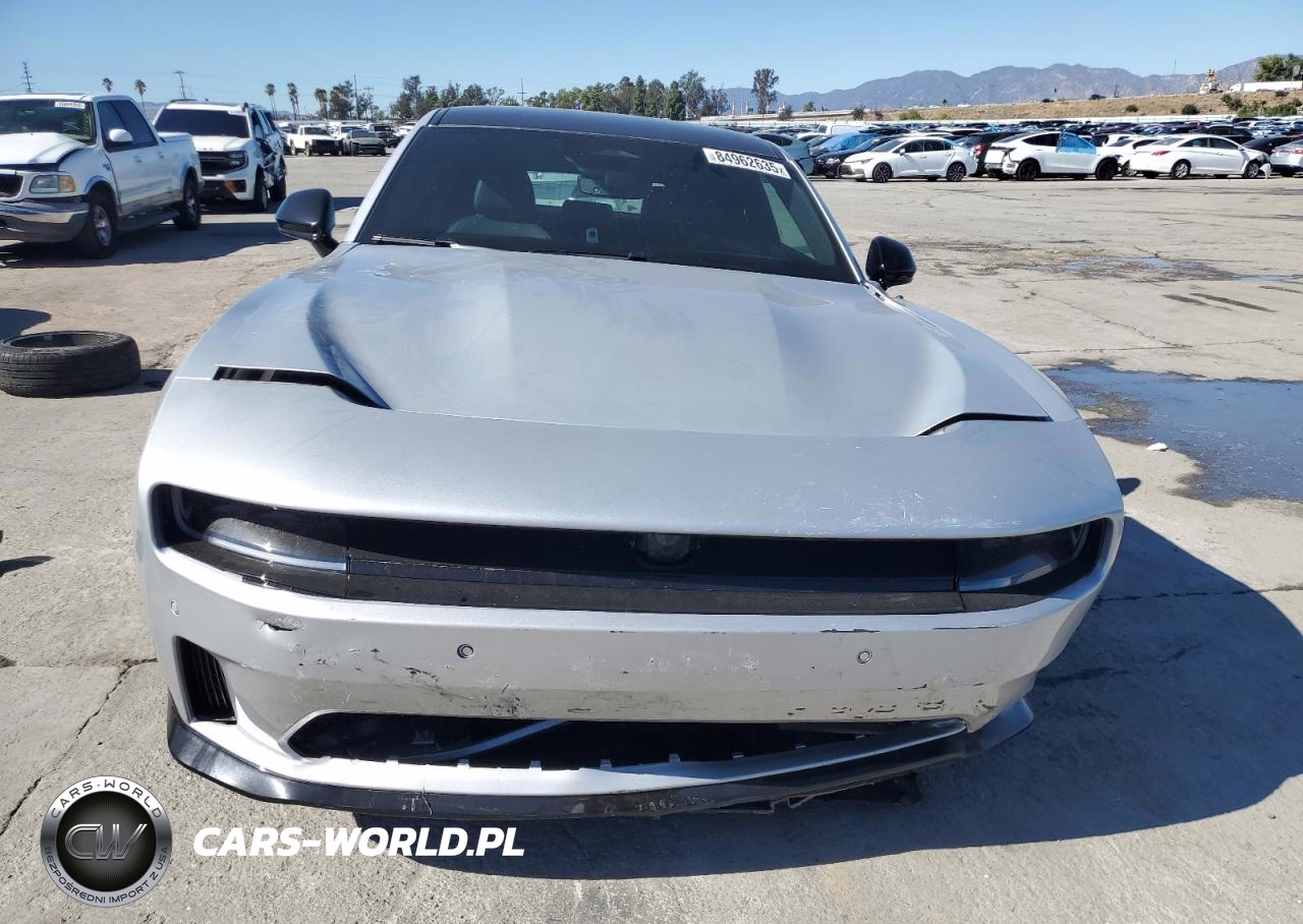 2025 Dodge Charger Daytona R-T VIN:2C3CDBCK2SR565955 - 5