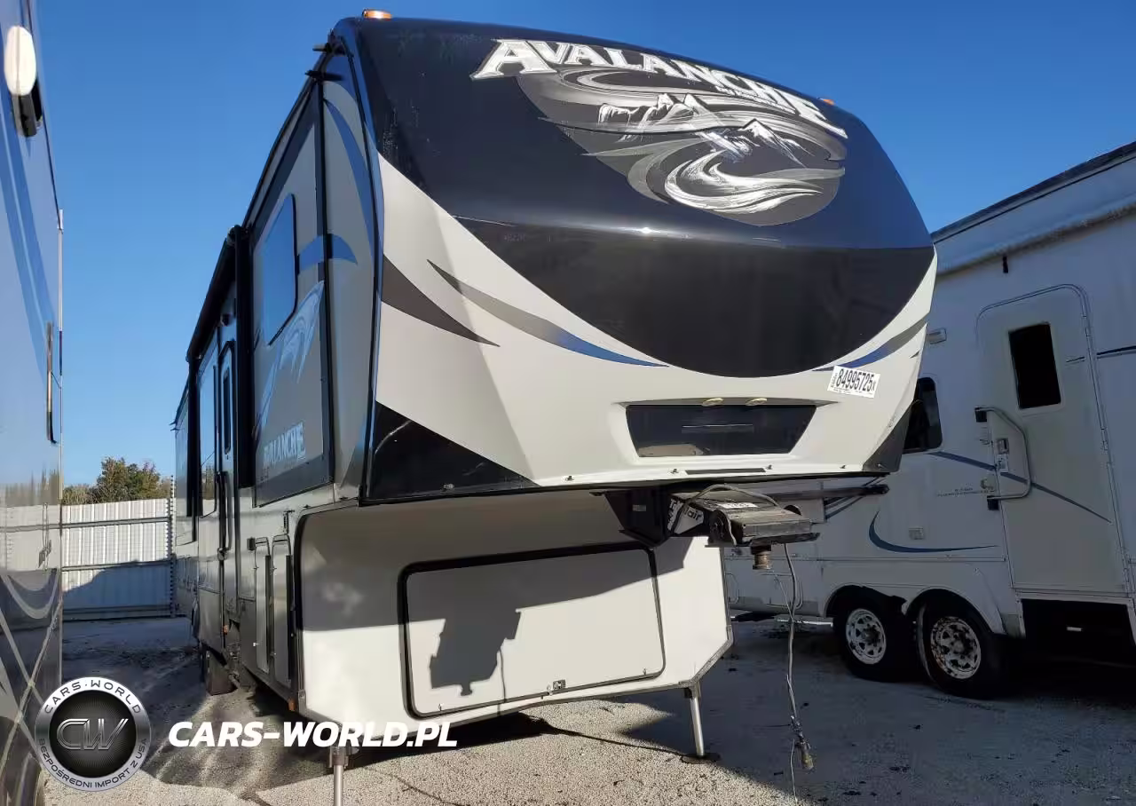 2015 Dutchman Avalanche