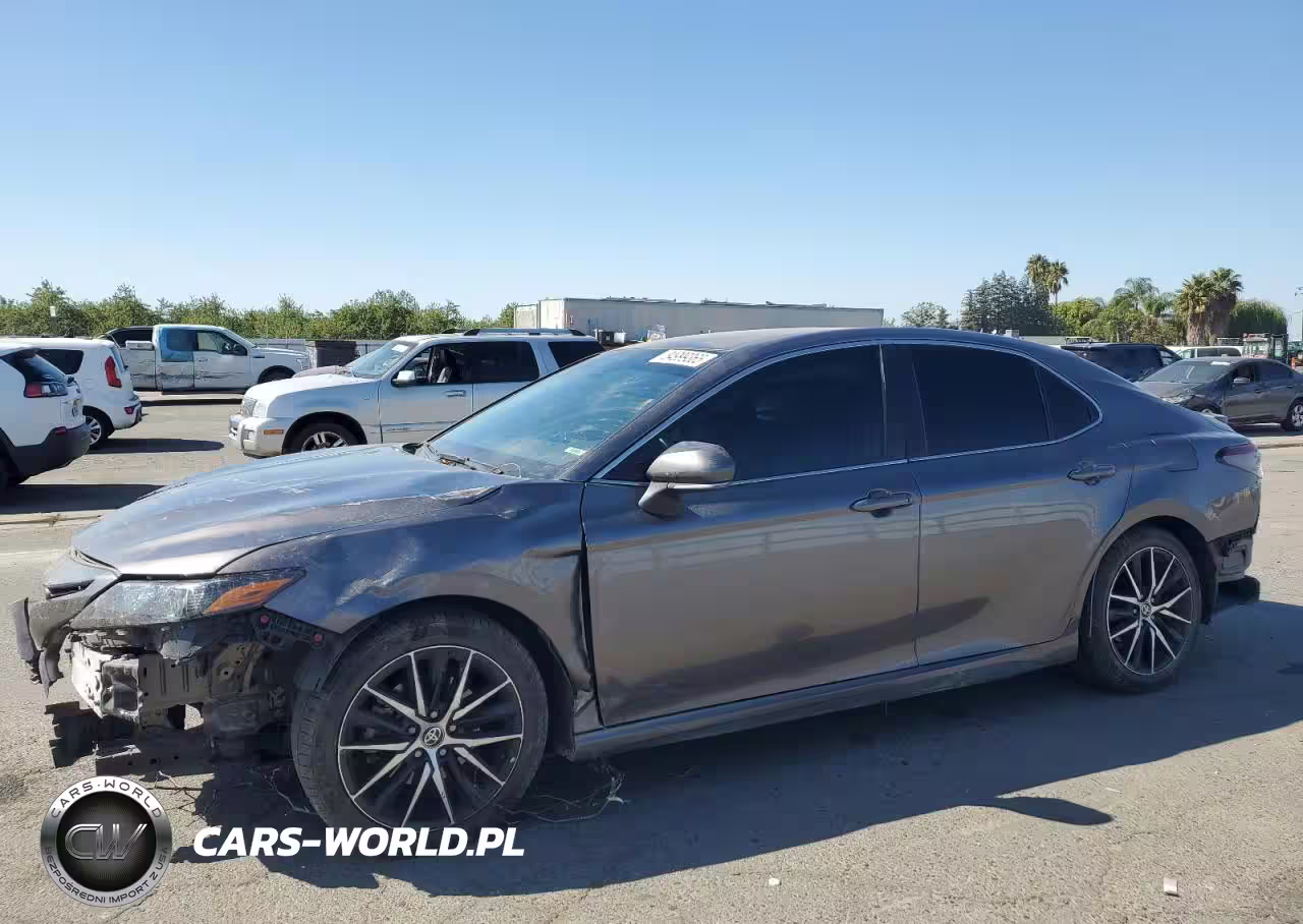 2022 Toyota Camry Se