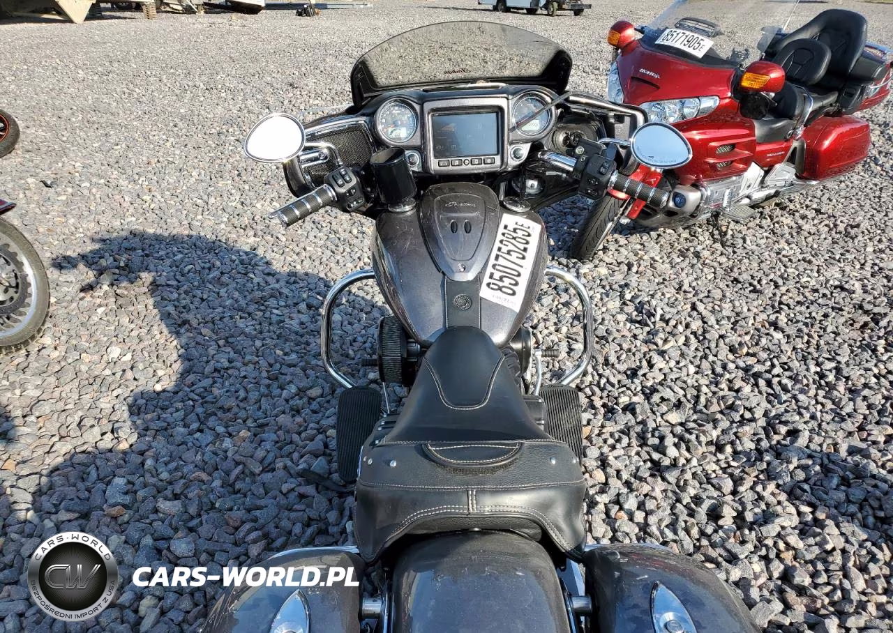 2018 Indian Motorcycle Co. Chieftain VIN:56KTCBAA2J3361103 - 6
