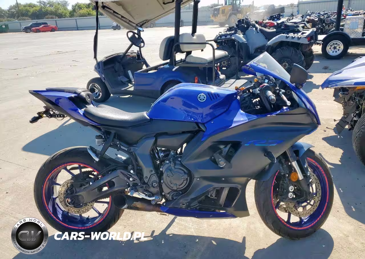 2022 Yamaha Yzfr7