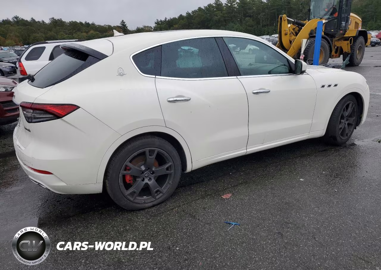 2021 Maserati Levante VIN:ZN661XUA8MX370742 - 3