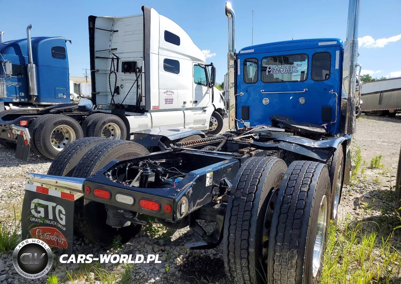 2025 Peterbilt 589 Semi Truck VIN:1XPEDP9X2SD753364 - 4