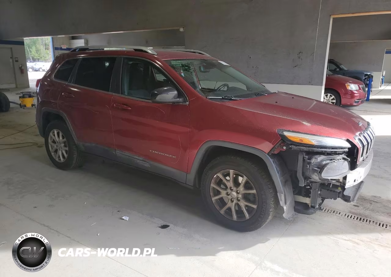 2015 Jeep Cherokee Latitude VIN:1C4PJMCB5FW734803 - 4