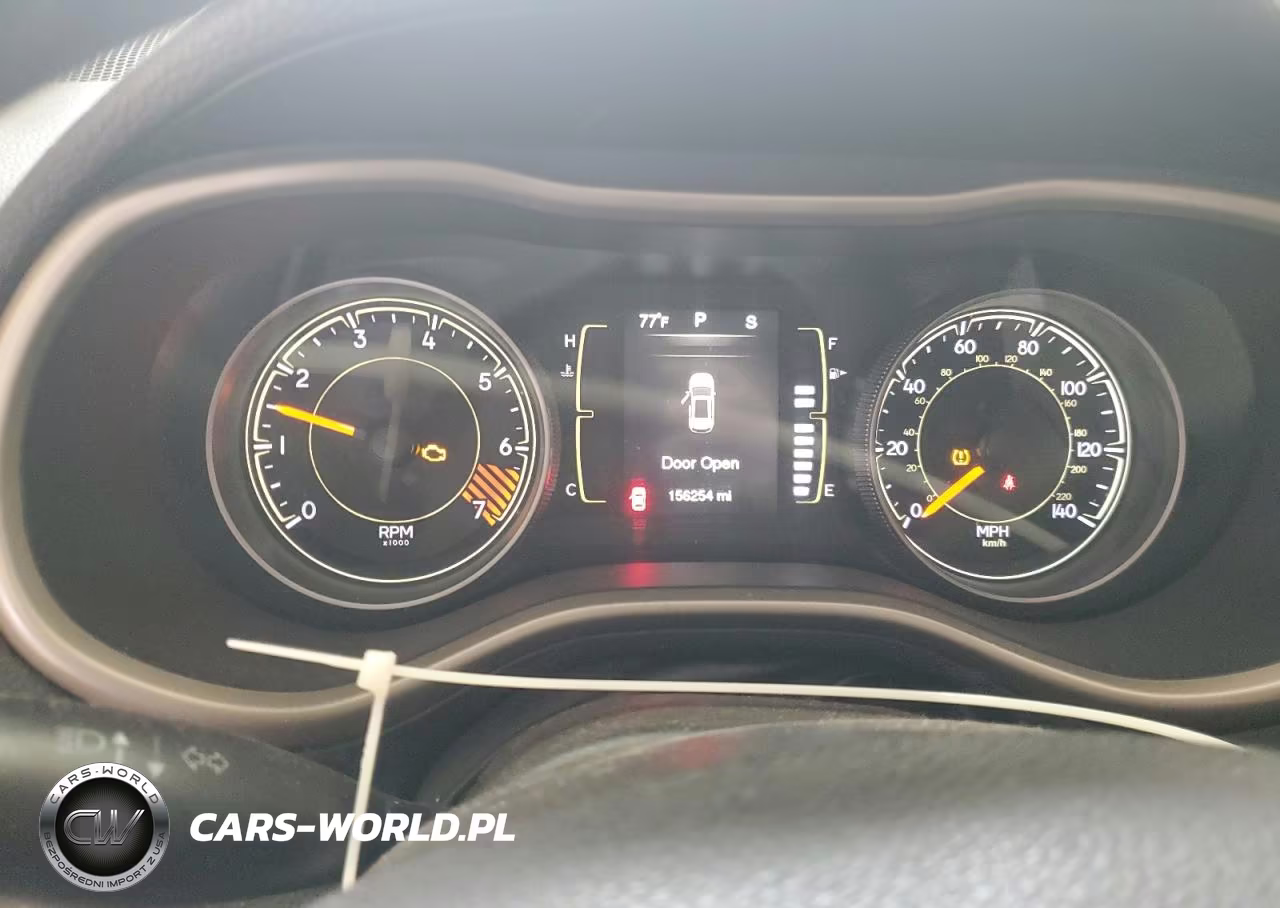 2015 Jeep Cherokee Latitude VIN:1C4PJMCB5FW734803 - 9