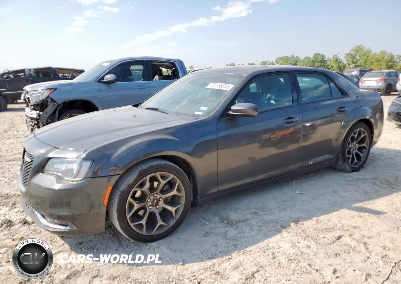 2015 Chrysler 300 S – zdjęcie 1 z 12