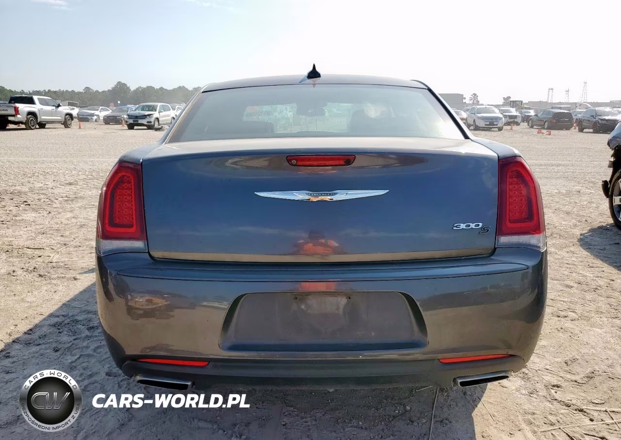 2015 Chrysler 300 S VIN:2C3CCABG1FH797307 - 6