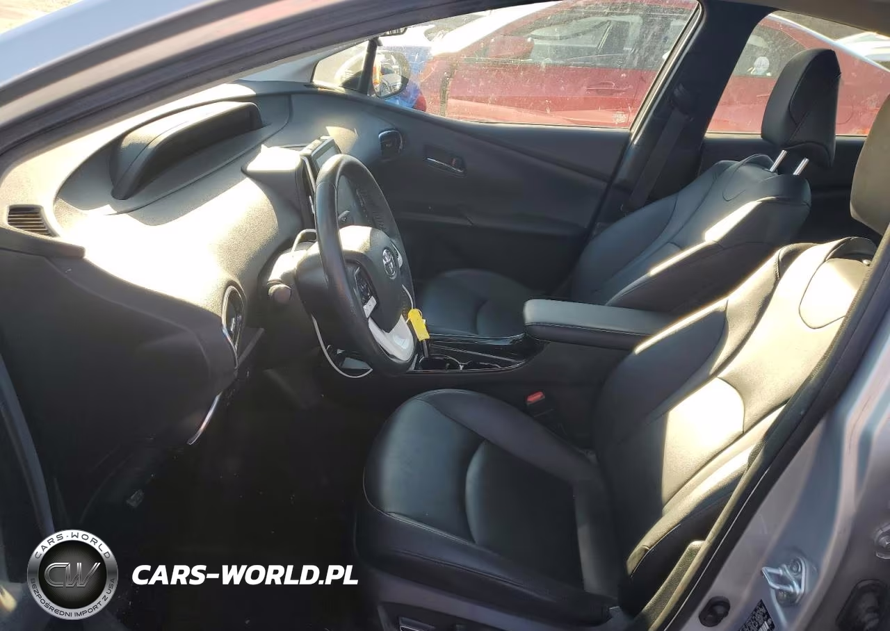 2017 Toyota Prius Prime VIN:JTDKARFP3H3054949 - 7