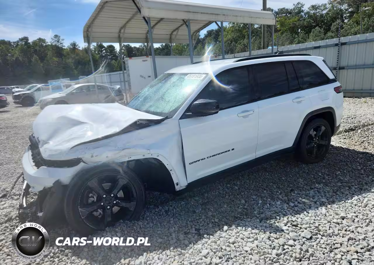 2023 Jeep Grand Cherokee Laredo