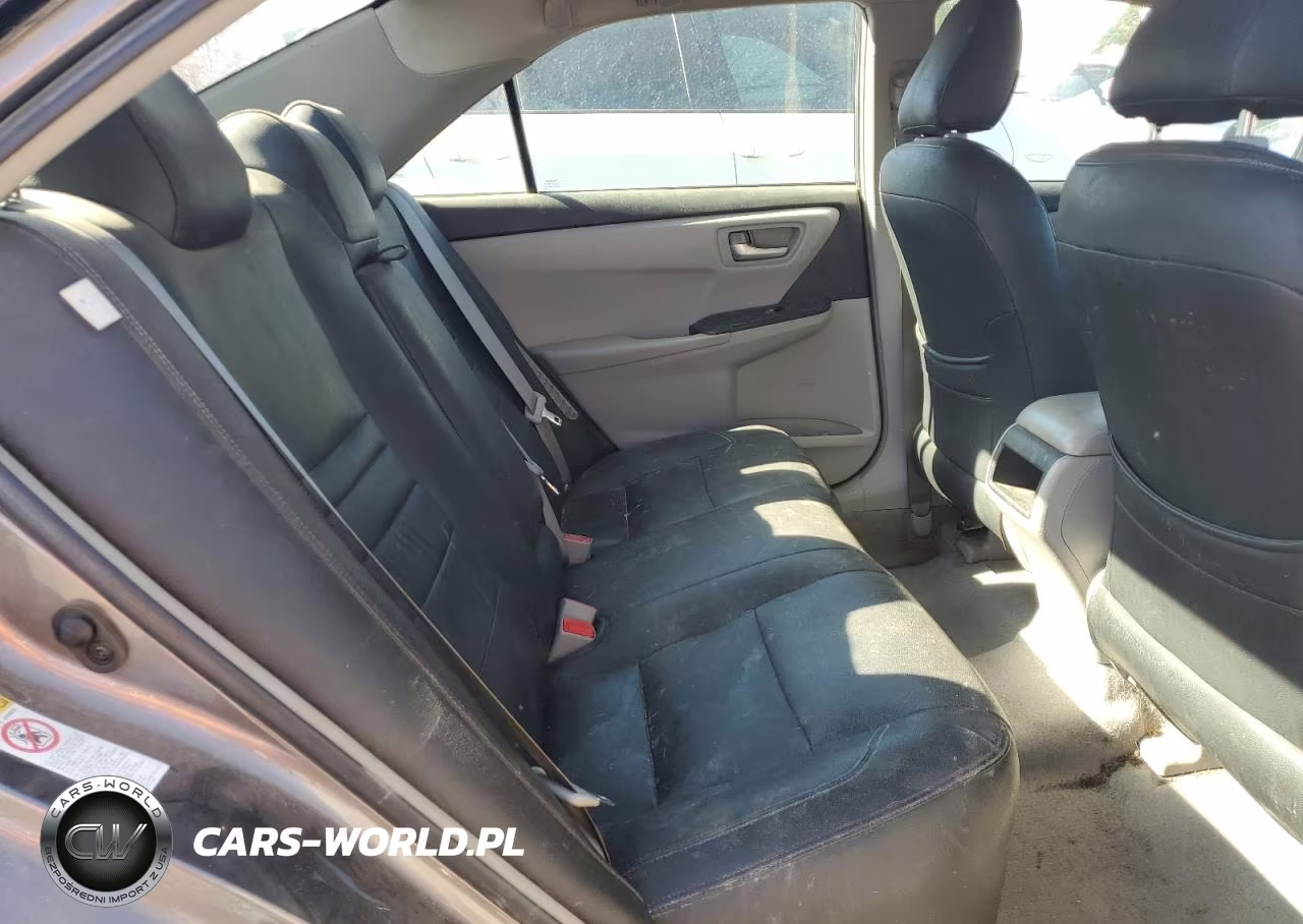2016 Toyota Camry Hybrid VIN:4T1BD1FK6GU200343 - 10
