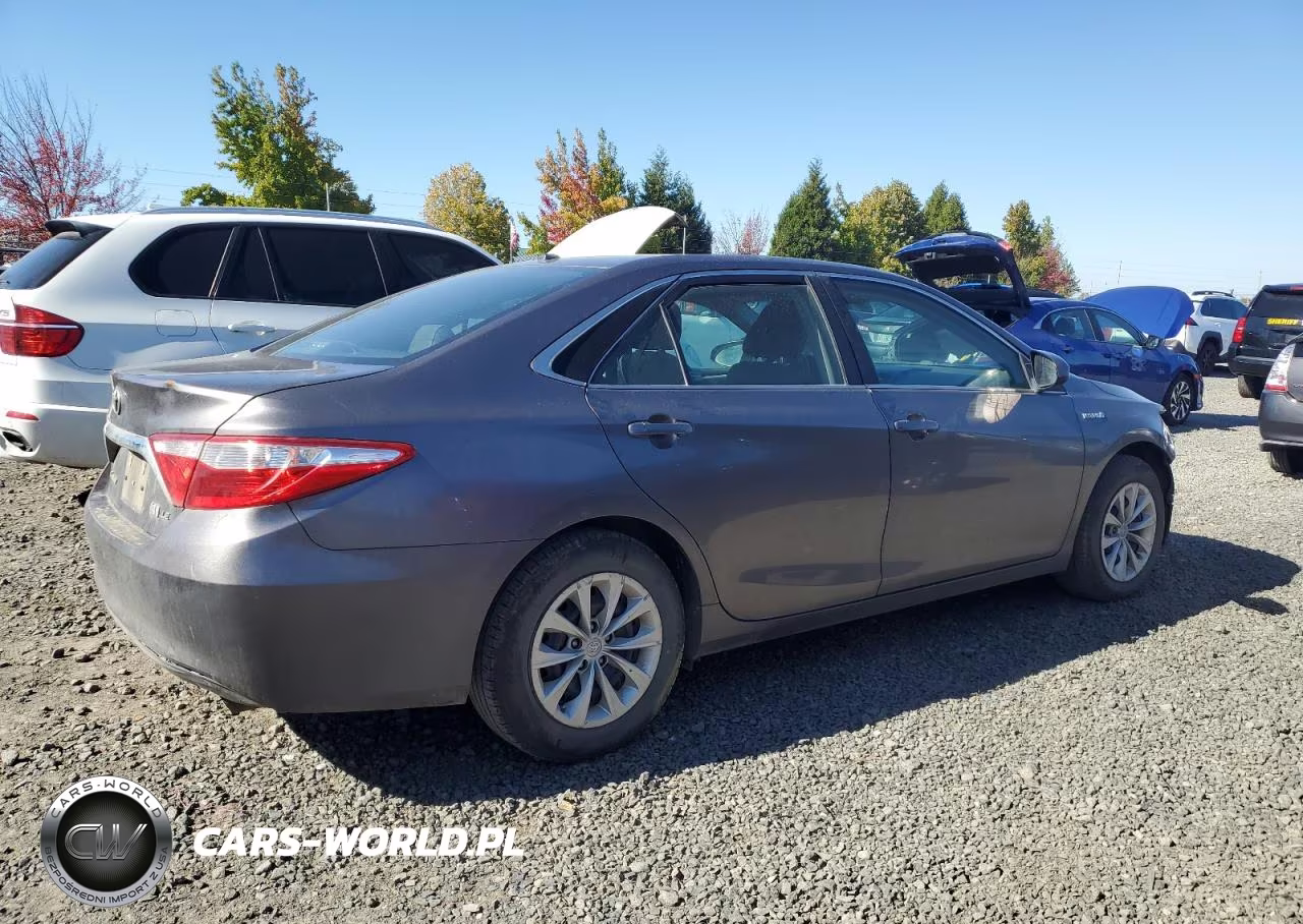 2016 Toyota Camry Hybrid VIN:4T1BD1FK6GU200343 - 3