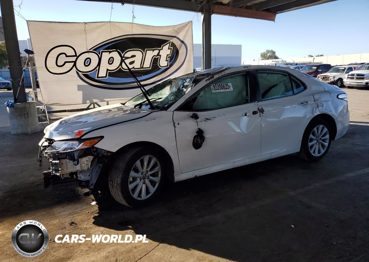 2020 Toyota Camry Le
