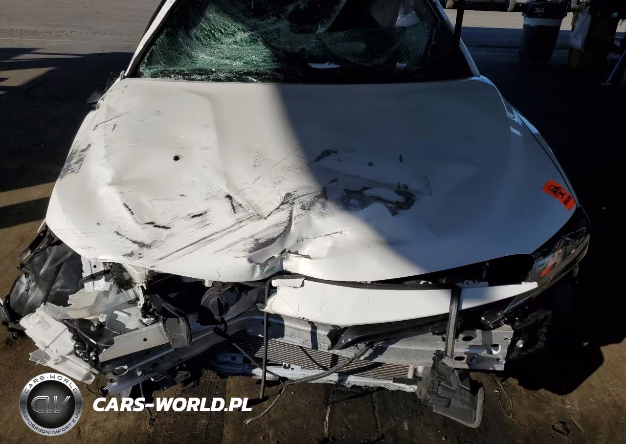 2020 Toyota Camry Le VIN:4T1C11AK5LU869069 - 11