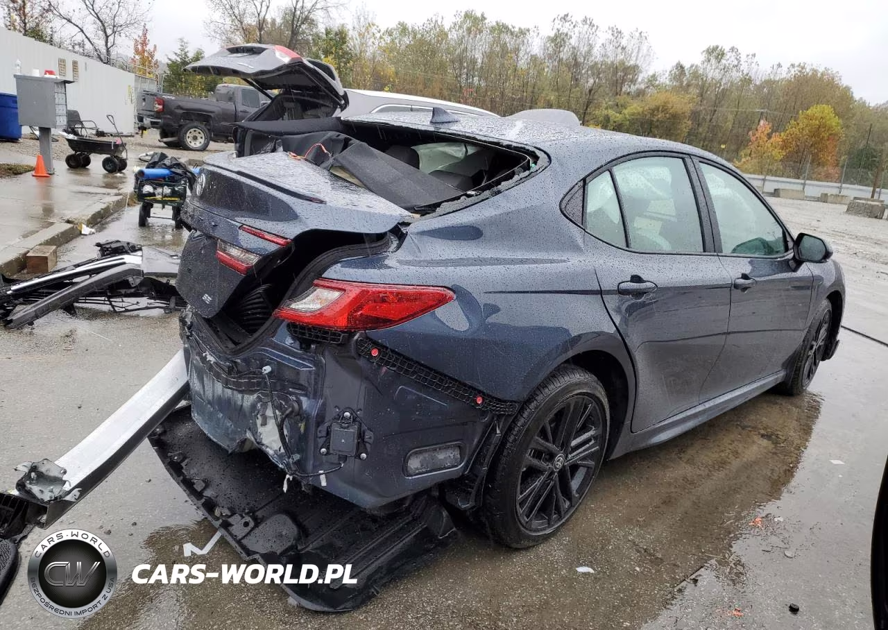 2026 Toyota Camry VIN:4T1DAACK3TU659670 - 3