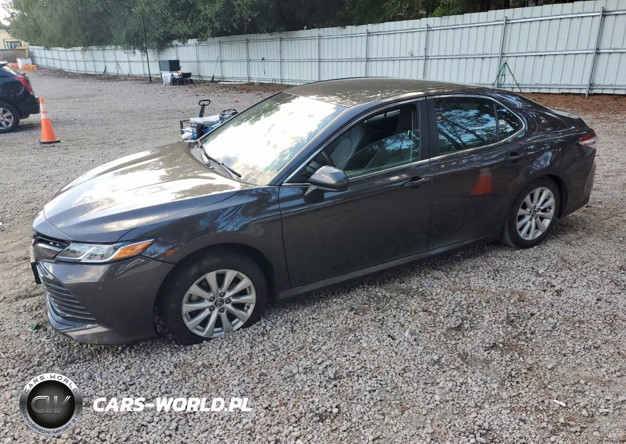 2018 Toyota Camry L – zdjęcie 1 z 12