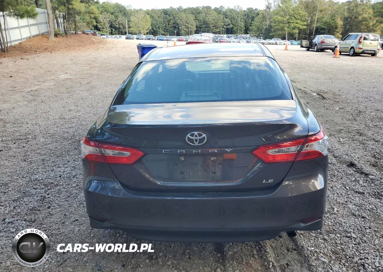 2018 Toyota Camry L VIN:4T1B11HK1JU021141 - 6