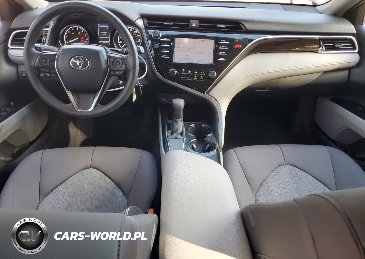 2018 Toyota Camry L VIN:4T1B11HK1JU021141 - 8