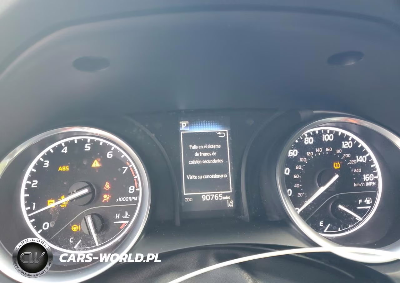 2018 Toyota Camry L VIN:4T1B11HK1JU021141 - 9