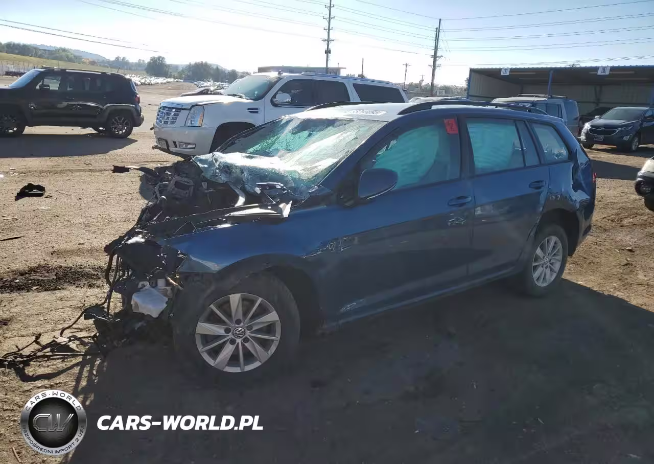 2017 Volkswagen Golf Sportwagen S