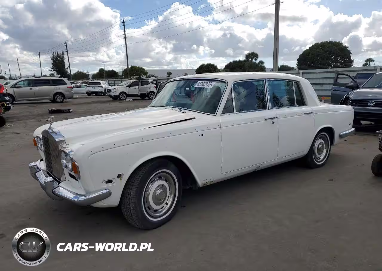 ROLLS-ROYCE