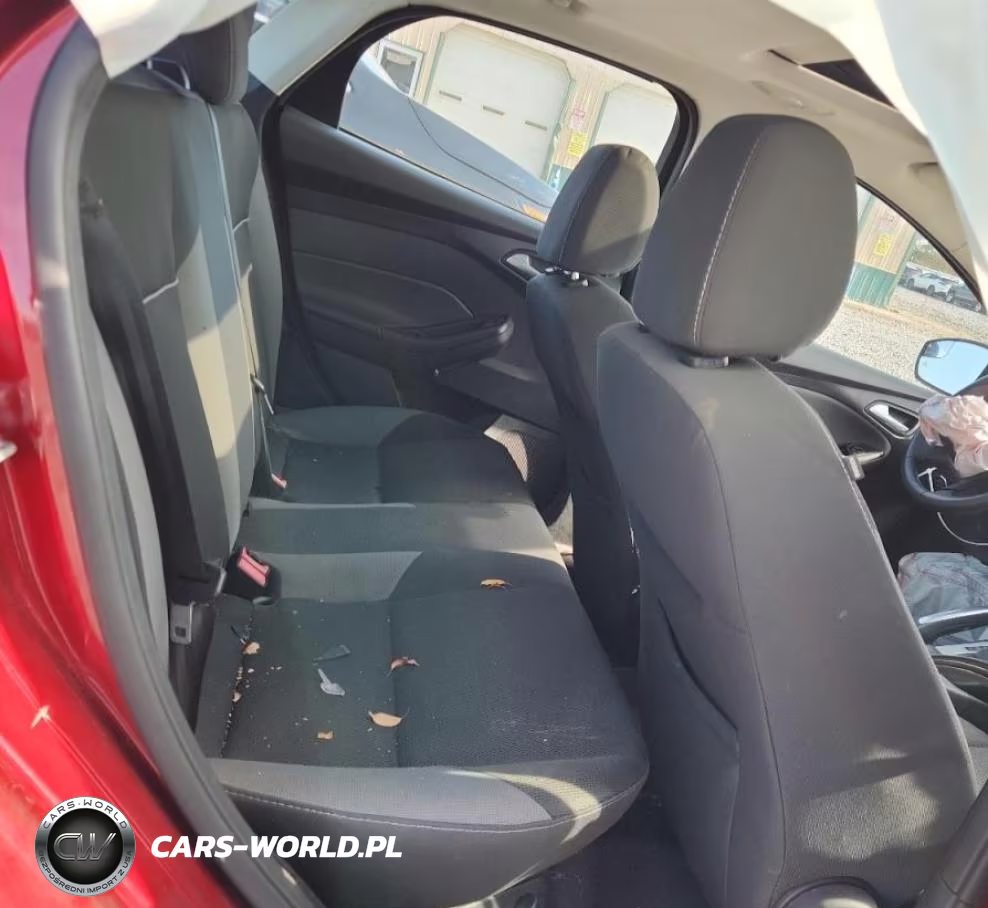 2014 Ford Focus Se VIN:1FADP3F22EL138609 - 10