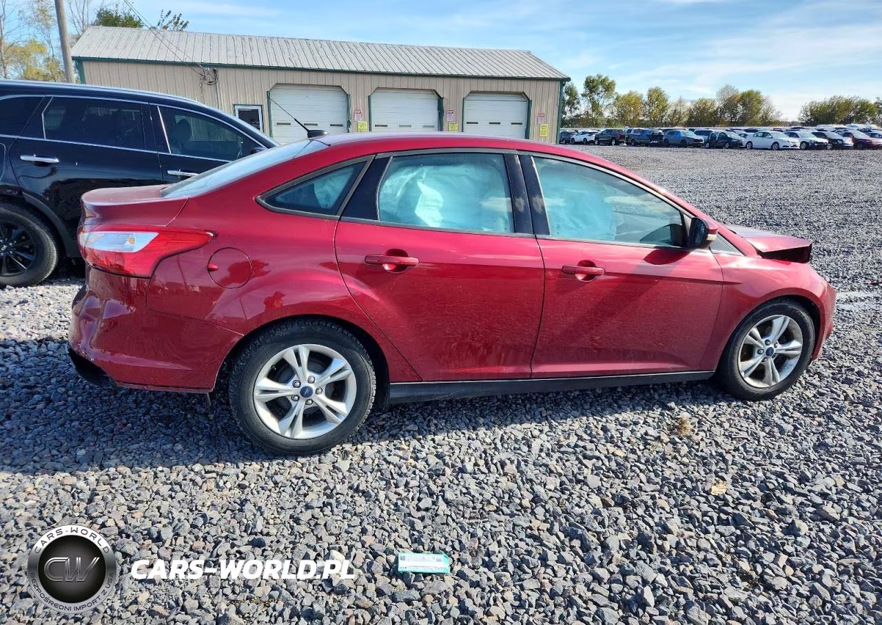 2014 Ford Focus Se VIN:1FADP3F22EL138609 - 3