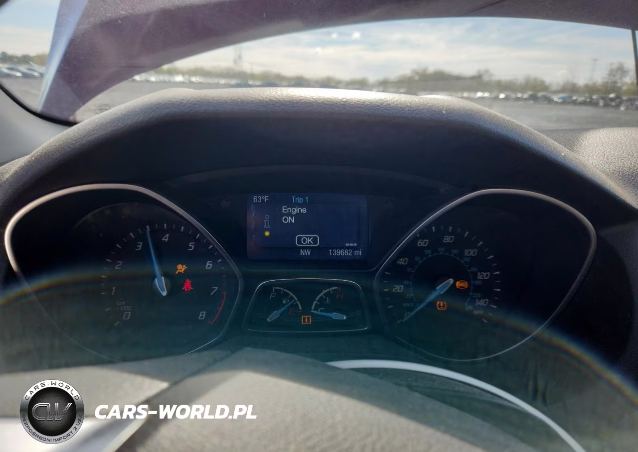 2014 Ford Focus Se VIN:1FADP3F22EL138609 - 9