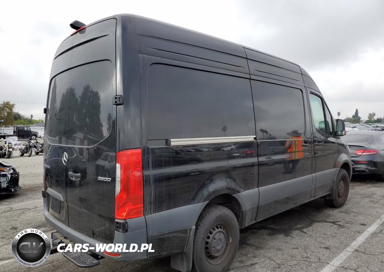 2024 Mercedes-Benz Sprinter 2500 VIN:W1Y4NBHY1RT176913 - 3