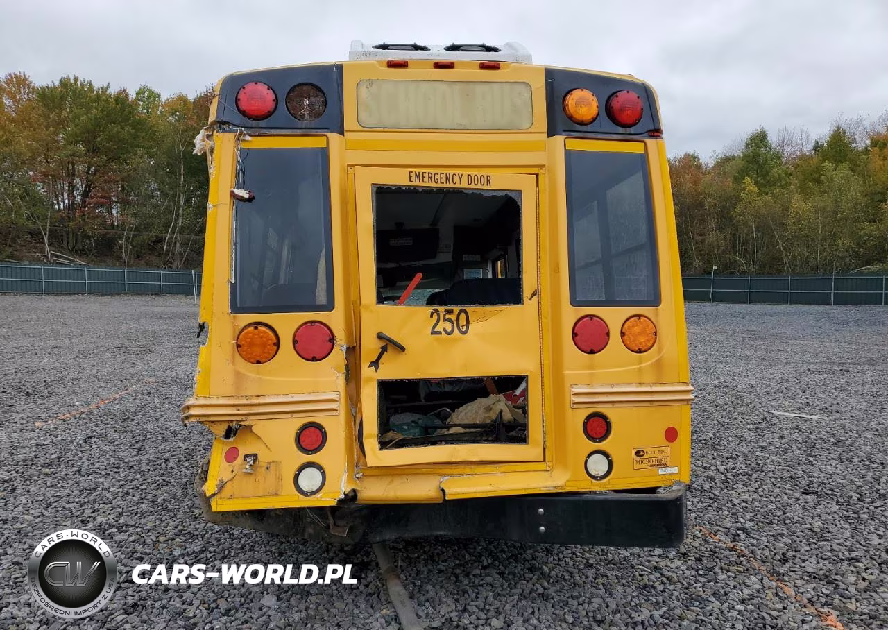 2010 Chevrolet Express G3500 VIN:1GB6G2AG4A1172626 - 6