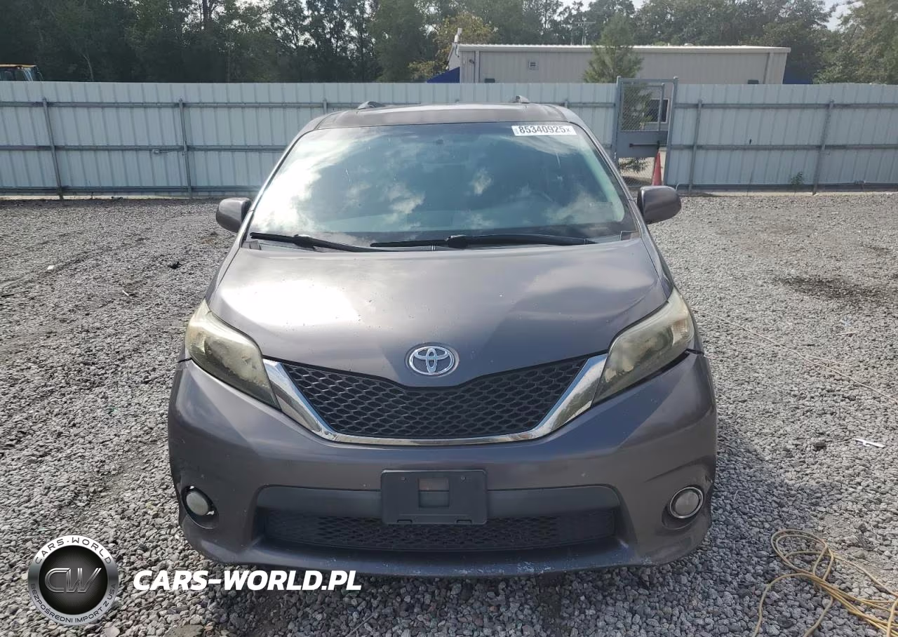 2012 Toyota Sienna Sport VIN:5TDXK3DC9CS229440 - 5