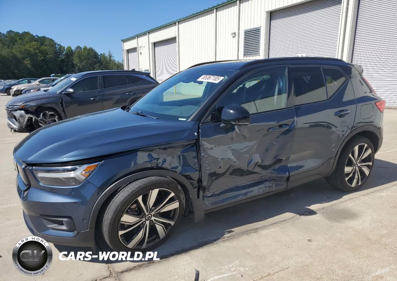 2022 Volvo Xc40 P8 Recharge Plus