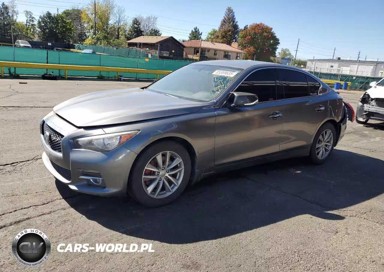 2015 Infiniti Q50 Base