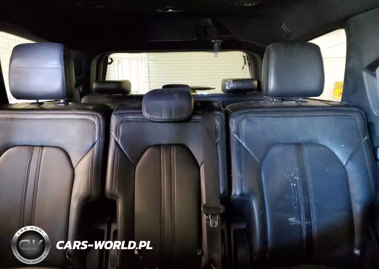 2020 Ford Expedition Limited VIN:1FMJU2AT7LEA11772 - 10