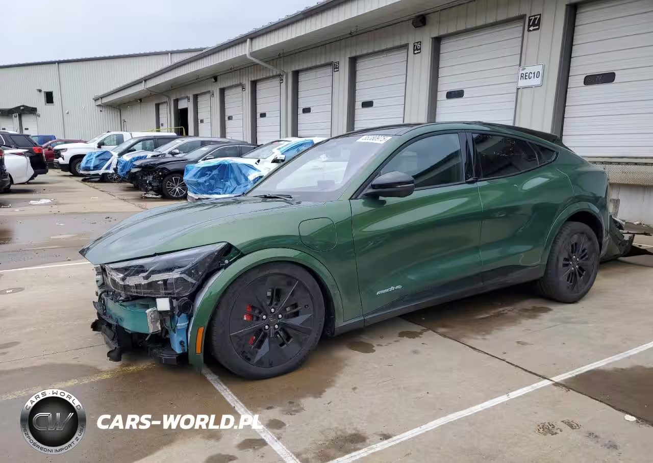 2025 Ford Mustang Mach-E Gt