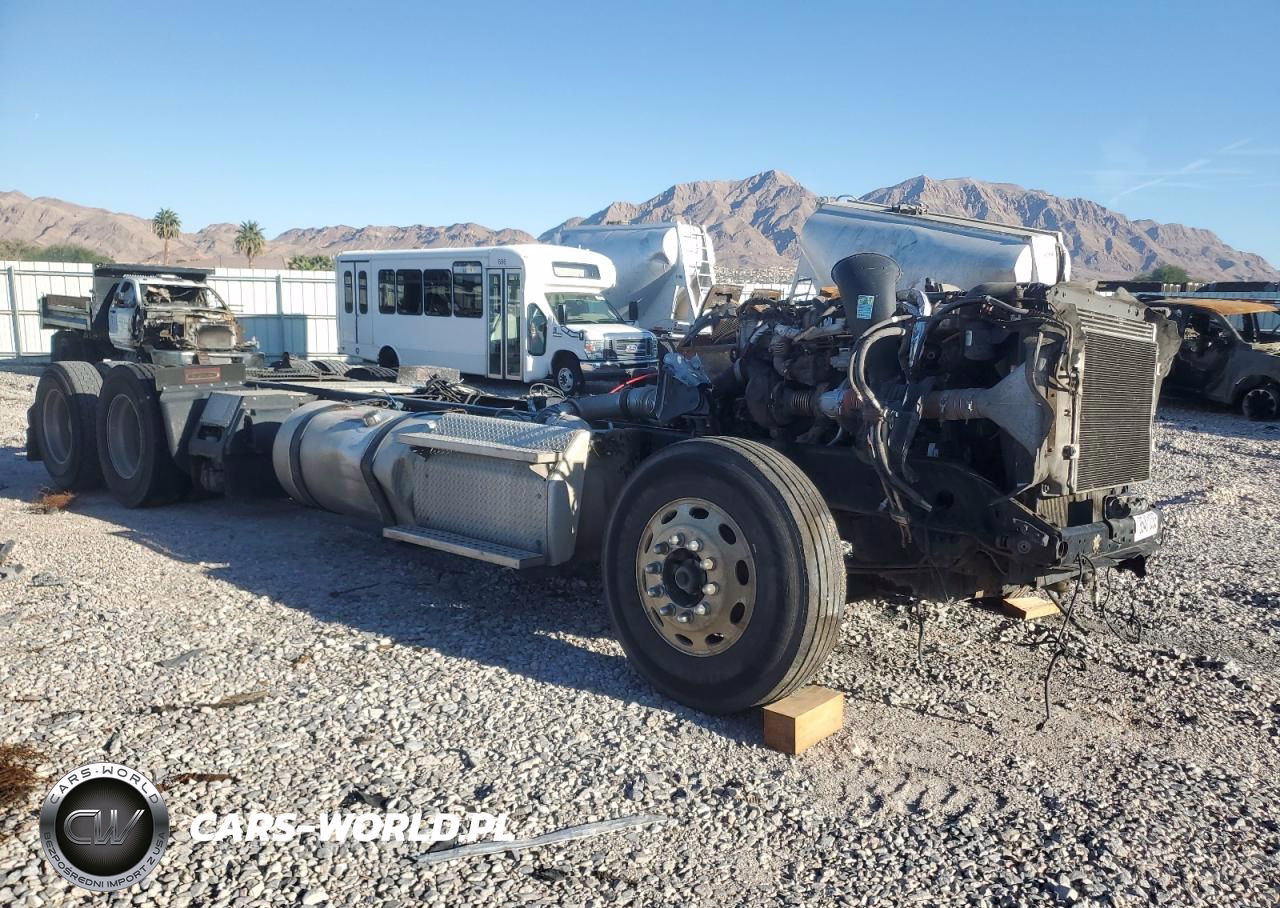 2013 Freightliner Cascadia Truck Cab And Chassis