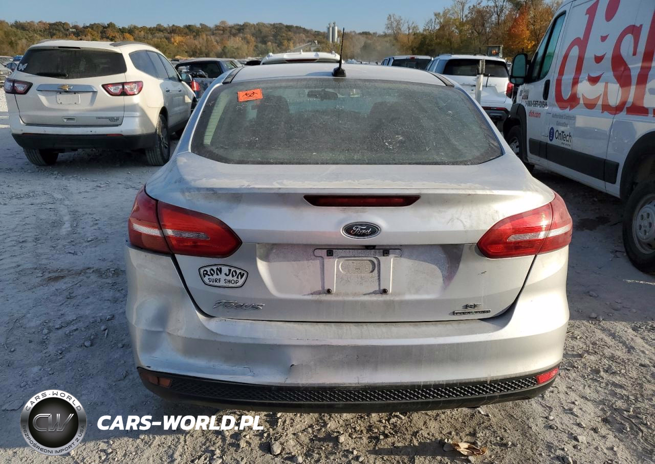 2015 Ford Focus Se VIN:1FADP3F22FL374825 - 6
